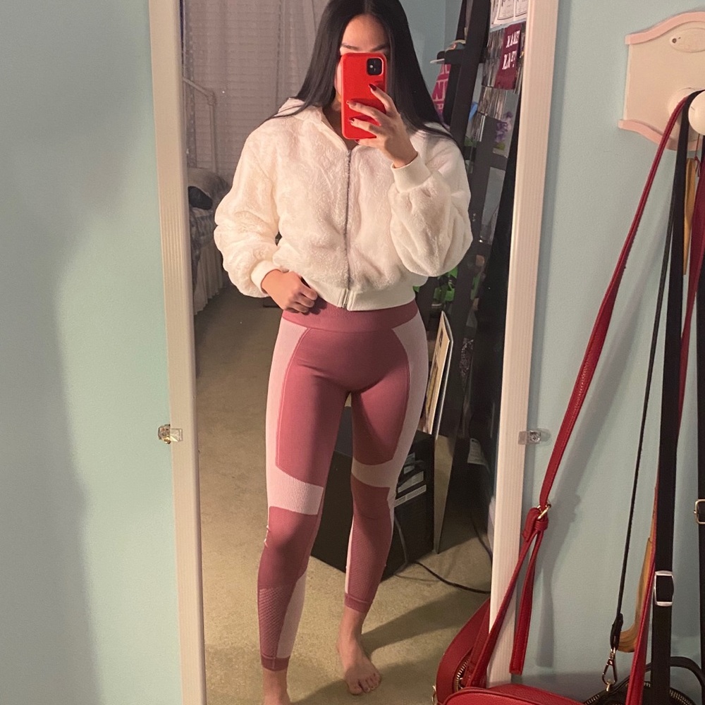 Fabletics Demi Lovato Leggings